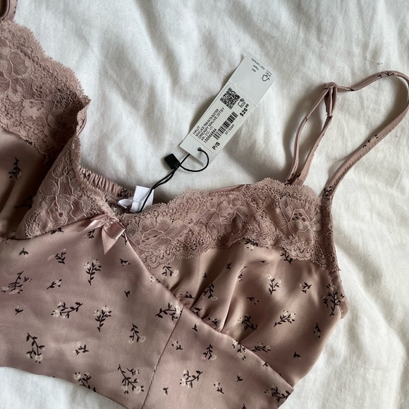 Garage lace/satin crop top - Picture 2 of 2